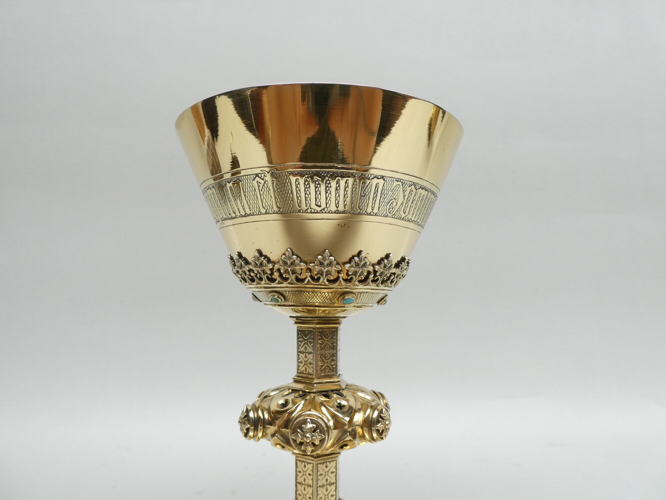 1 Gothic - Style Chalice By: Jean-Baptiste Van Damme ( 1863 - 1917 )