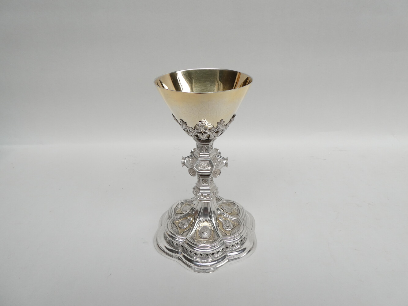 1 Gothic - Style Chalice Expected.
