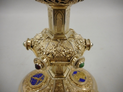 Chalice Original Paten Spoon And Case. Signed : Bourdon style Gothic - style en Full - Silver / Stones / Enamell Medallions, Belgium 19th century ( 1875 )