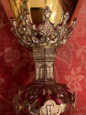 Chalice With Original Paten style Gothic - style en Cuppa & Paten Silver / Brass Plated, Dutch 19th century ( 1880 )