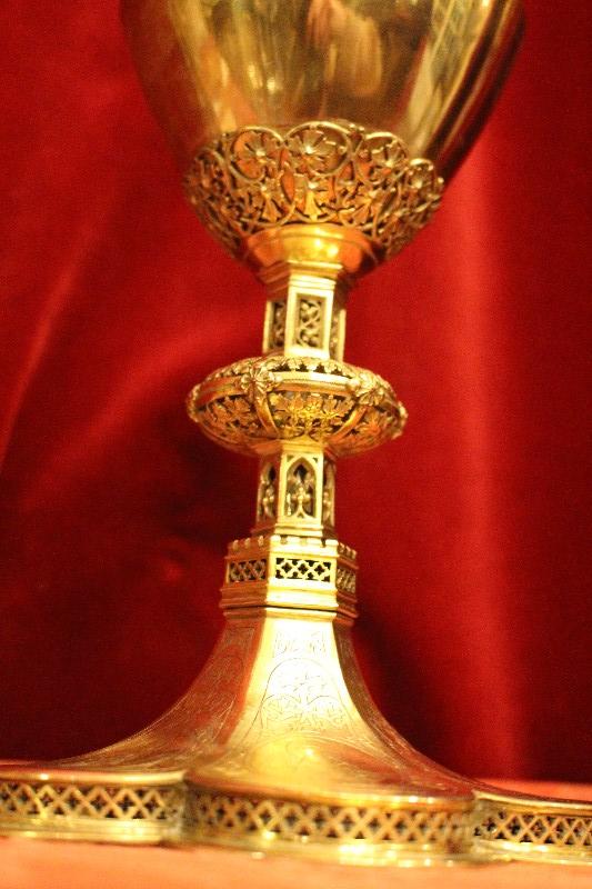 1 Gothic - style Chalice With Original Paten And Spoon All Silver