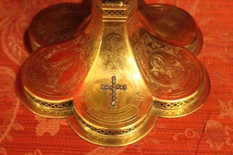 1 Gothic - style Chalice With Original Paten And Spoon All Silver