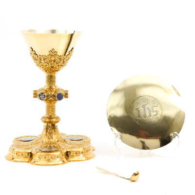 Chalice With Original Paten Spoon And Case  style Gothic - Style en Full Silver / Enamel, Belgium  19 th century