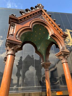 Chapel  style Gothic - Style en Oak wood, Belgium  19 th century ( Anno 1875 )