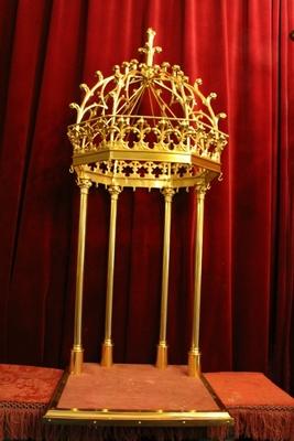 Chapel style Gothic - style en Bronze / Polished and Varnished, France 19th century ( anno about 1870 )