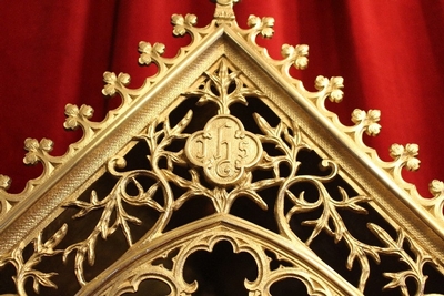 Chapel style Gothic - style en Brass / Bronze / Polished and Varnished, France 19th century