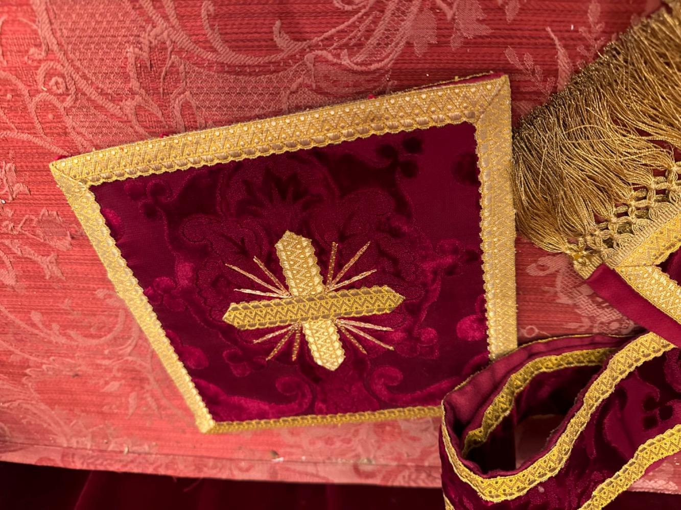 1 Gothic - Style Chasuble