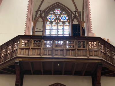 Choir Railing Expected ! style Gothic - style en Oak wood, Netherlands  19 th century ( Anno 1910 )