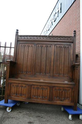1 Gothic - Style Choir Seat