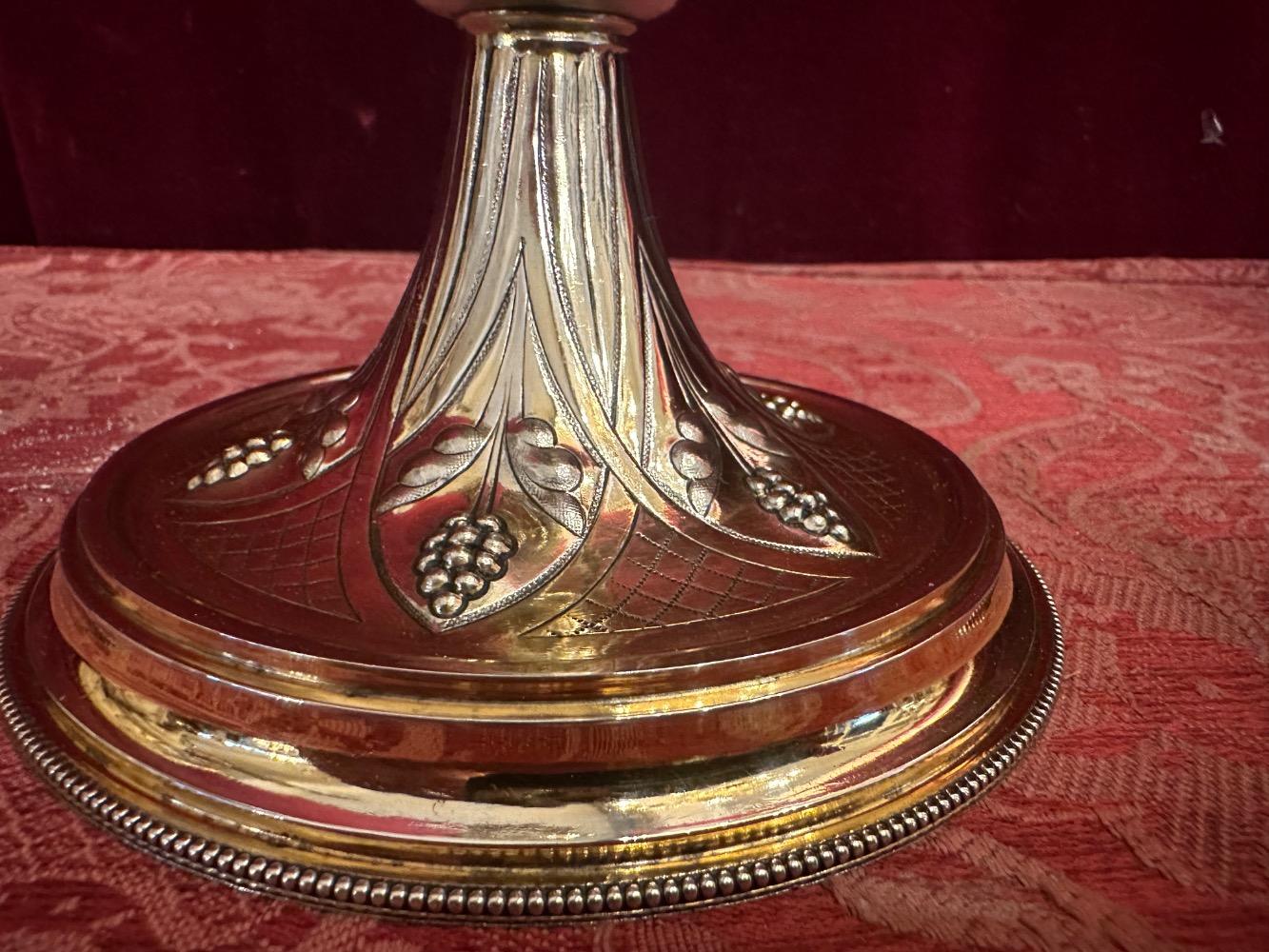 1 Gothic - Style Ciborium