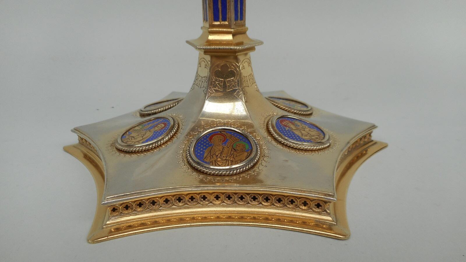 1 Gothic - Style Ciborium