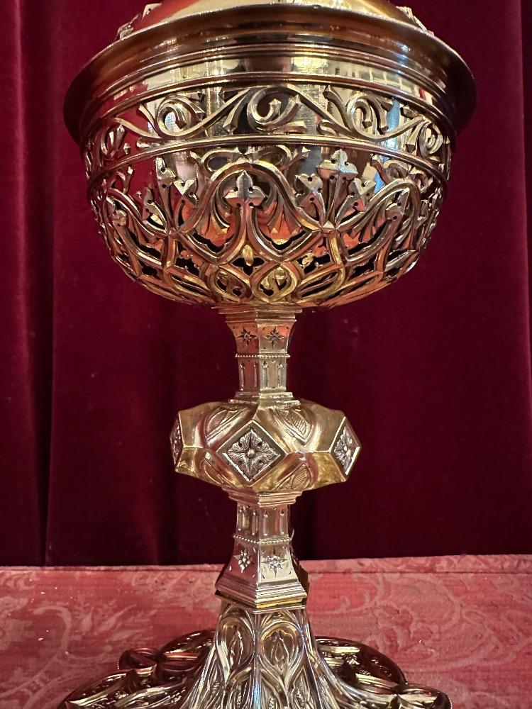 1 Gothic - Style Ciborium Weight: 1.15 Kgs !
