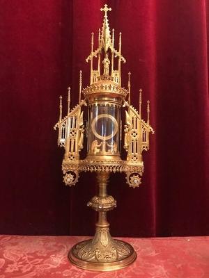 Cilinder Monstrance.  style Gothic - style en Brass / Bronze / Gilt, Antwerp - Belgium 19th century ( anno 1875 )