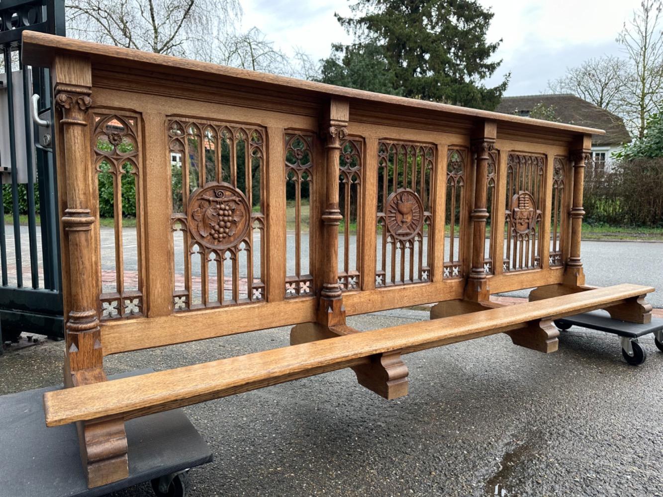 1 Gothic - Style Communion - Kneeler