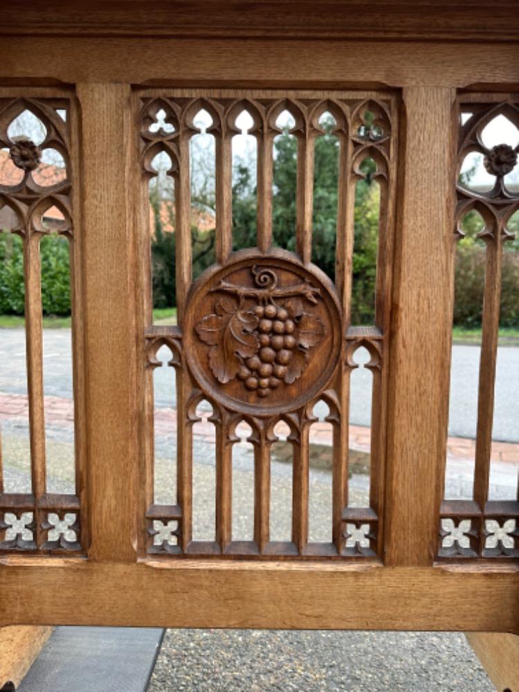 1 Gothic - Style Communion - Kneeler