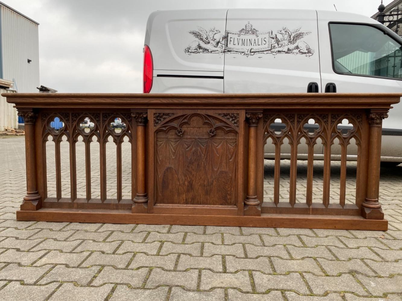 1 Gothic - style Communion Rail