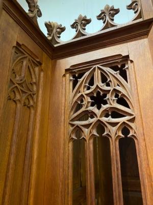 Confessional  style Gothic - style en Oak wood, Belgium 19 th century ( Anno 1875 )