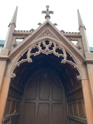 Confessional style Gothic - style en Oak wood, Belgium 19th century