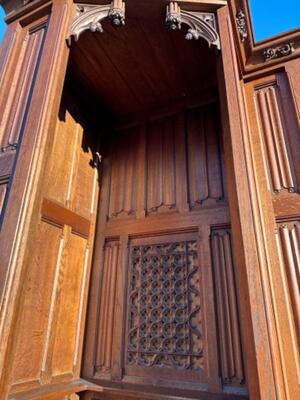 Confessional style Gothic - Style en Oak wood, Belgium  19 th century