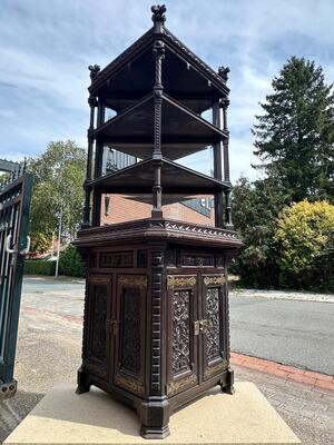 Corner Cabinet style Gothic - Style en Wood / Glass / Brass / Bronze, France 19 th century