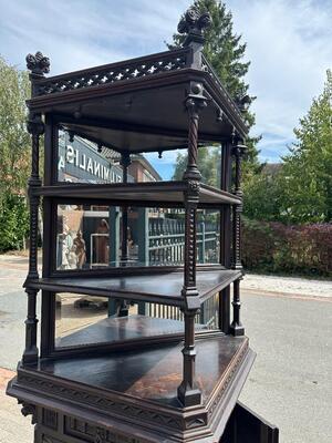 Corner Cabinet style Gothic - Style en Wood / Glass / Brass / Bronze, France 19 th century