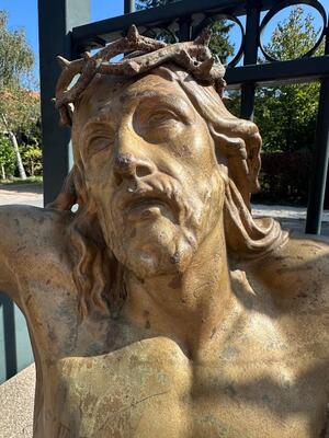 Corpus Christi Suitable For Outdoor Use ! style Gothic - Style en Cast - Iron, France 19 th century