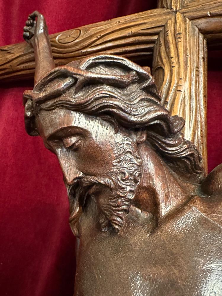 1 Gothic - Style Corpus With Cross