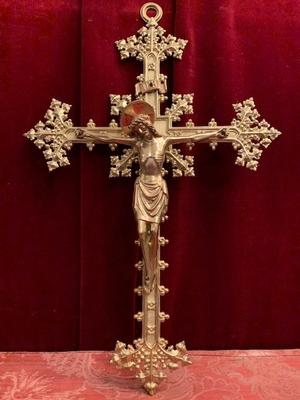 Corpus With Cross  style Gothic - Style en Bronze, Belgium 19th century ( anno 1890 )