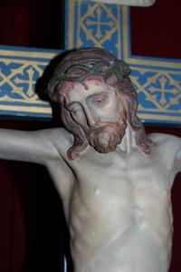 Corpus With Cross style Gothic - style en Plaster / Wood / Polychrome, France 19th century