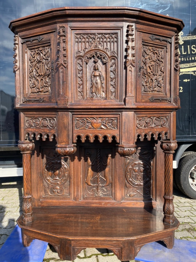 1 Gothic - style Credens Cabinet
