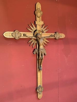 Cross With Corpus style Gothic - style en hand-carved wood Oak, Belgium 19th century