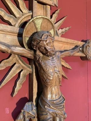 Cross With Corpus style Gothic - style en hand-carved wood Oak, Belgium 19th century