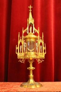 Cylinder Monstrance.  style Gothic - style en Brass / Bronze / Gilt, Belgium 19th century