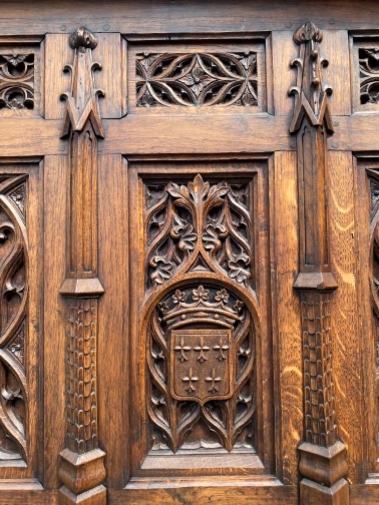 1 Gothic - style Desk