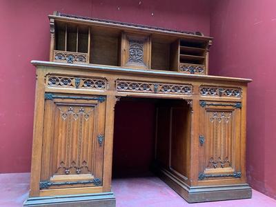 Desk style Gothic - Style en Oak Wood, Belgium 19th century