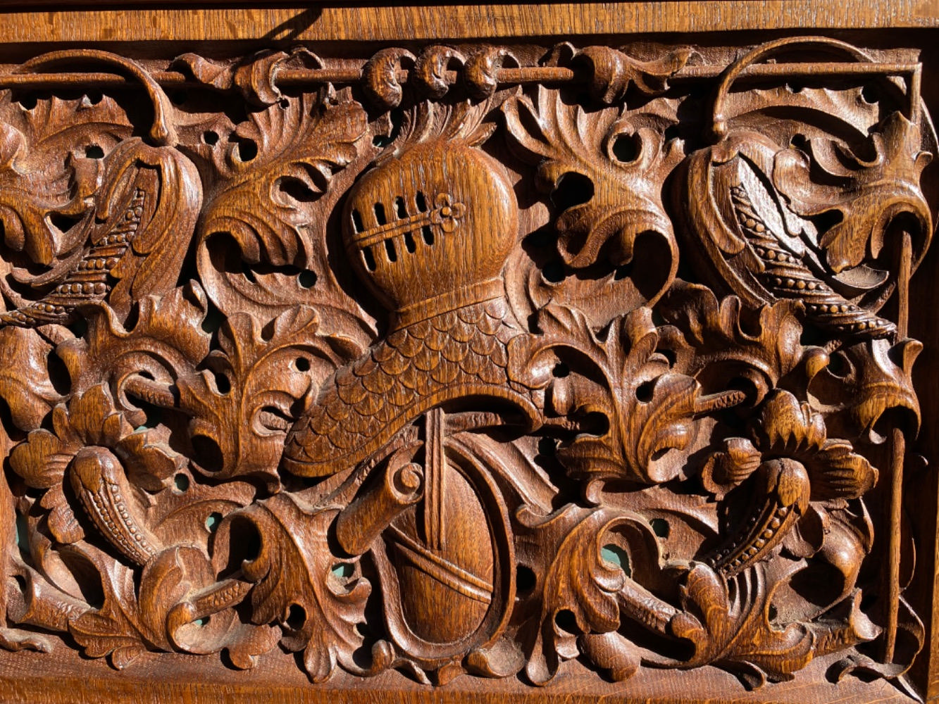 1 Gothic - style Desk - Cabinet