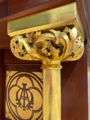 Devotion Altar St. Mary With Kneeler style Gothic - style en Walnut wood , Barcelona - Spain 19 th century ( Anno 1890 )