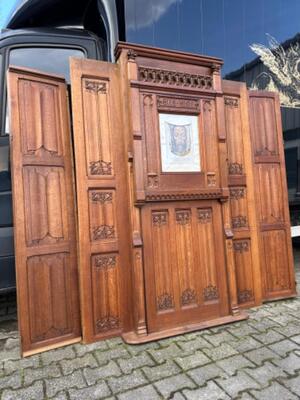 Devotion Chapel Imagnination Ecce Homo style Gothic - Style en Oak wood, Belgium  19 th century ( Anno 1865 )