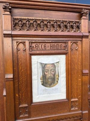 Devotion Chapel Imagnination Ecce Homo style Gothic - Style en Oak wood, Belgium  19 th century ( Anno 1865 )