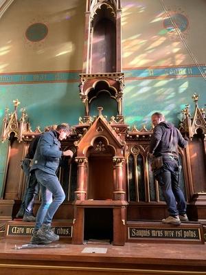 Dismantling Altar Antwerp Belgium  style Gothic - style en Oak wood, 19th century