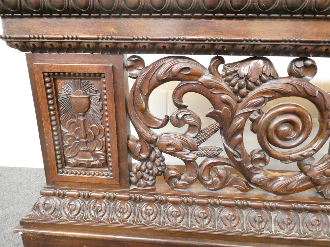 1 Gothic - Style Double - Sided Communion Rail Expected !