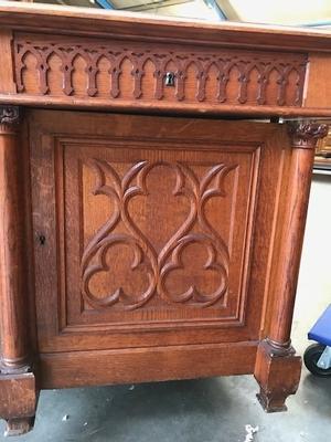 Double Sided Desk style Gothic - style en Oak wood, Belgium 19th century