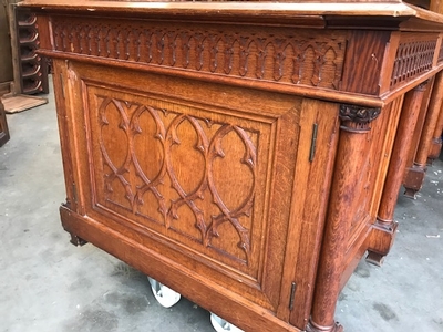 Double Sided Desk style Gothic - style en Oak wood, Belgium 19th century