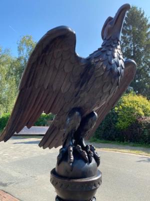 Eagle Lectern style Gothic - Style en Oak wood, England 19 th century ( Anno 1875 )