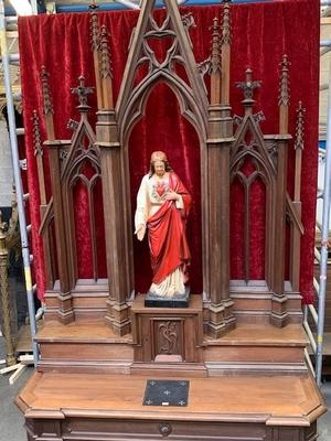 1 Gothic - style Exceptional Altar