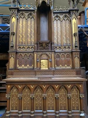 Exceptional Altar style Gothic - style en Oak wood, Belgium 19th century