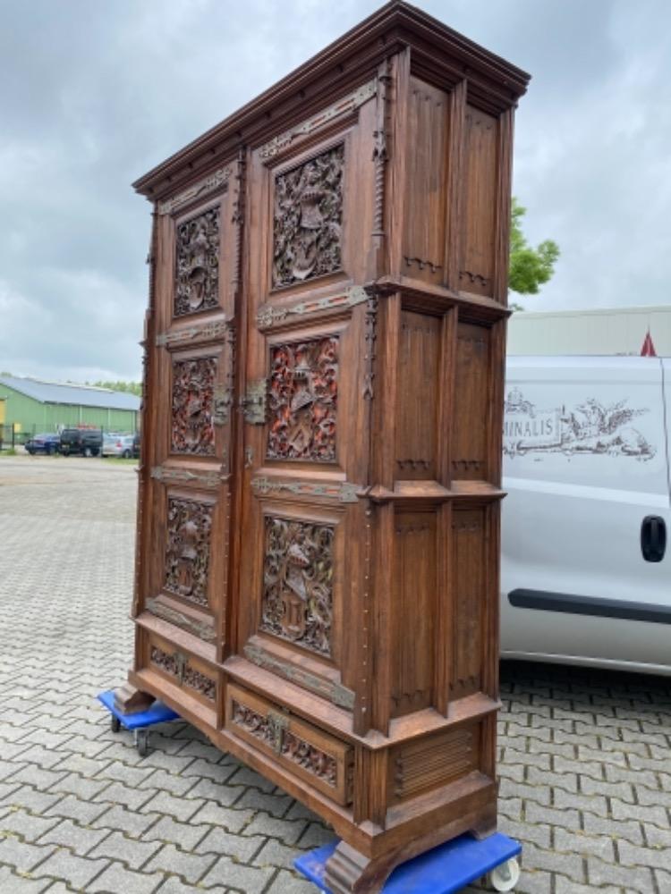 1 Gothic - style Exceptional Cabinet