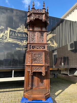 Exceptional Cabinet With 4 Evangelists  style Gothic - Style en Fully Hand - Carved Oak wood, France 19 th century ( Anno 1885 )