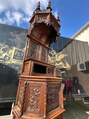 Exceptional Cabinet With 4 Evangelists  style Gothic - Style en Fully Hand - Carved Oak wood, France 19 th century ( Anno 1885 )