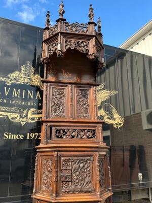 Exceptional Cabinet With 4 Evangelists  style Gothic - Style en Fully Hand - Carved Oak wood, France 19 th century ( Anno 1885 )